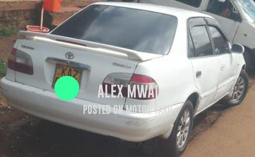 Toyota Corolla 2011 White