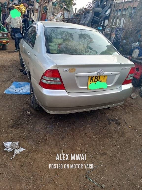 Toyota NZE 2013 Silver