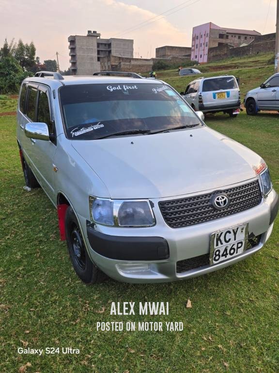 Toyota Succeed 2015 Silver