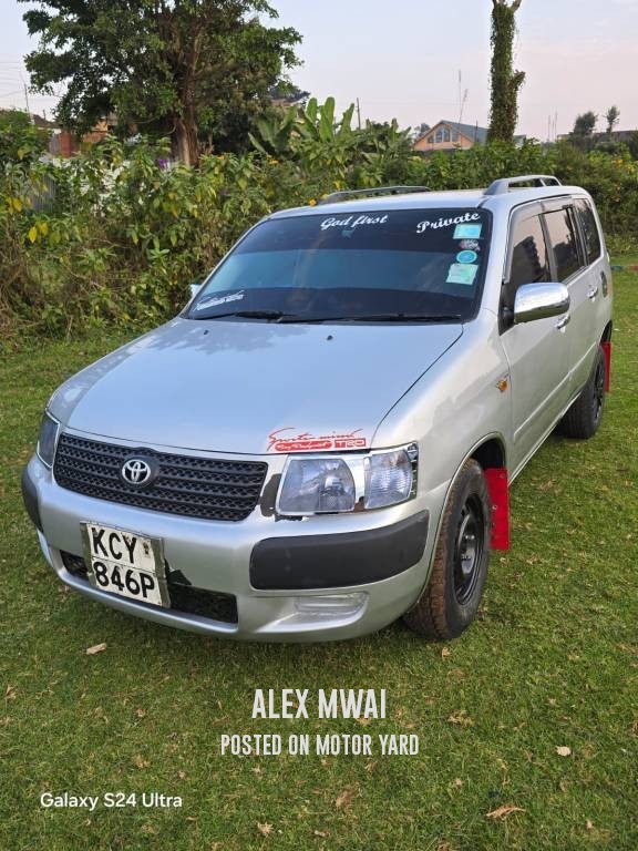 Toyota Succeed 2015 Silver