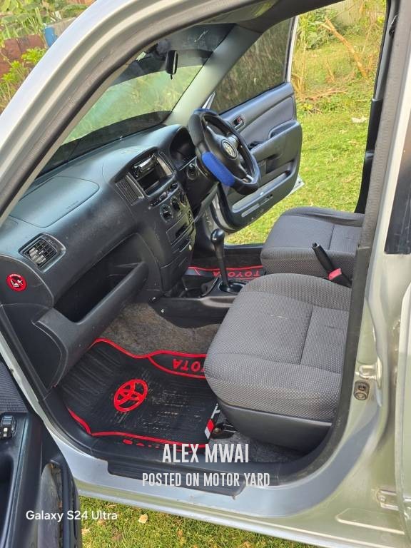 Toyota Succeed 2015 Silver