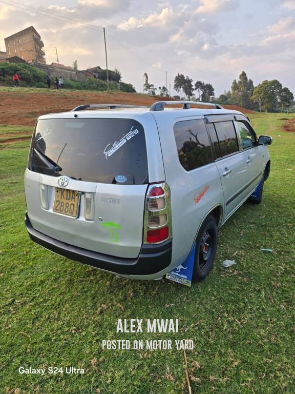 Toyota Succeed 2016 Silver