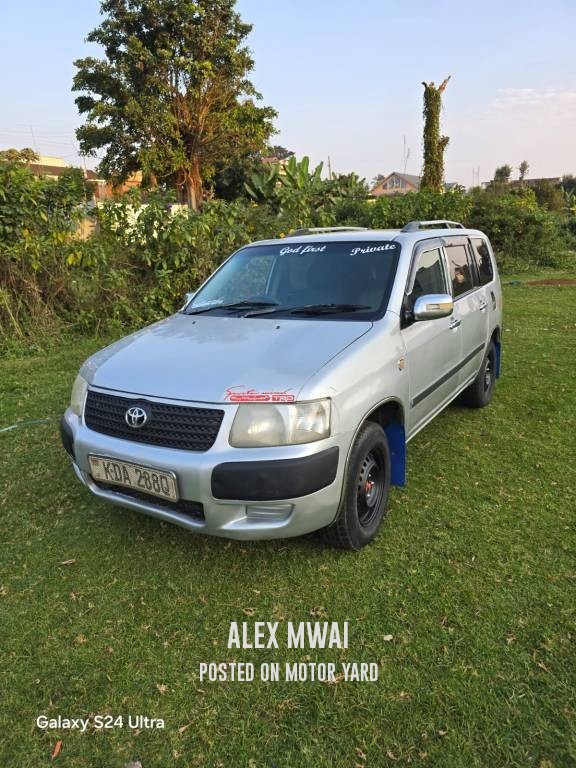 Toyota Succeed 2016 Silver