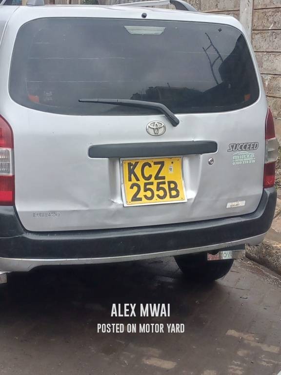 Toyota Succeed 2016 Silver