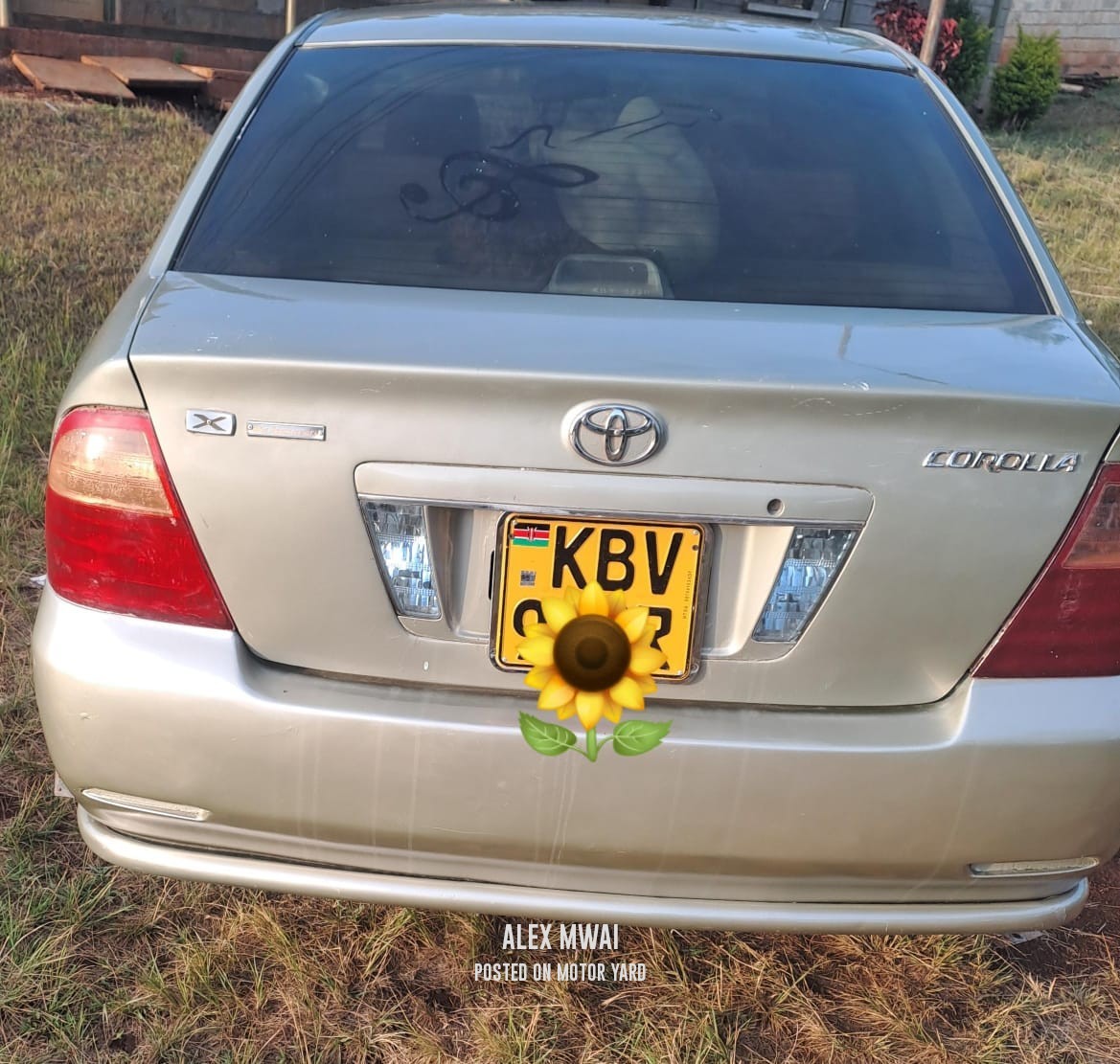 Toyota NZE 2014 Silver