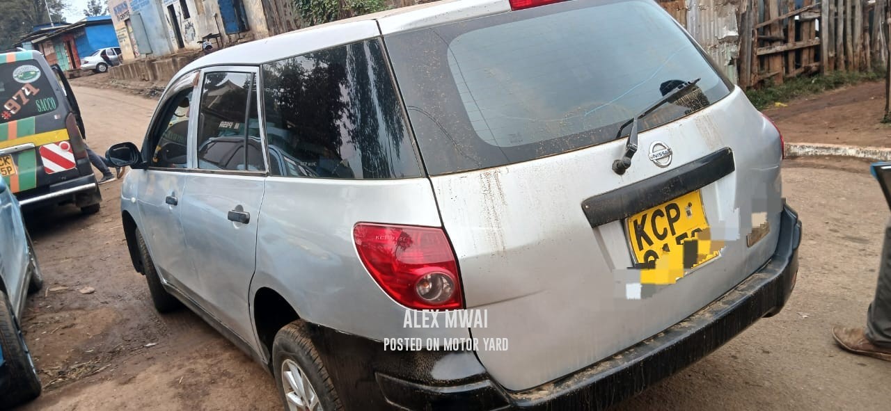 Nissan Ad 2014 Silver