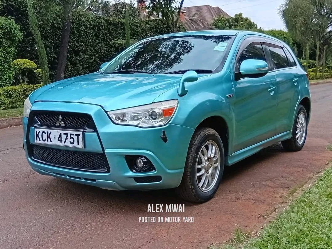 Mitsubishi RVR 2010 Blue