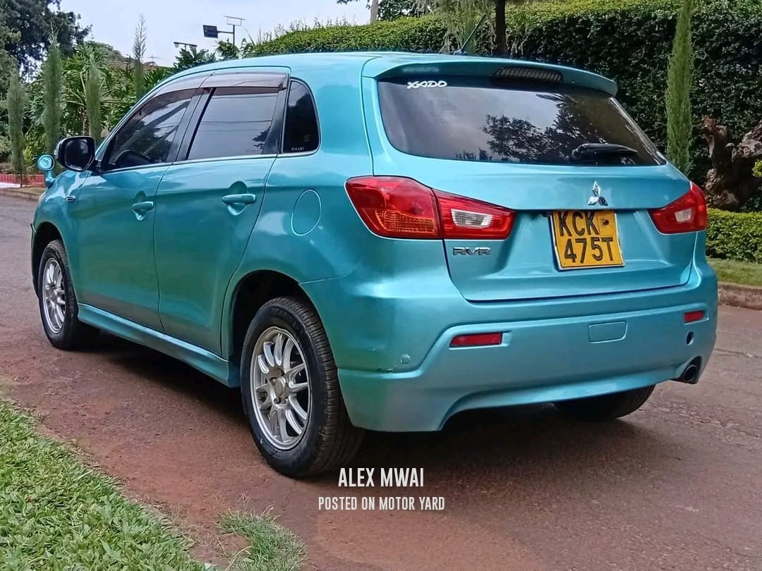Mitsubishi RVR 2010 Blue