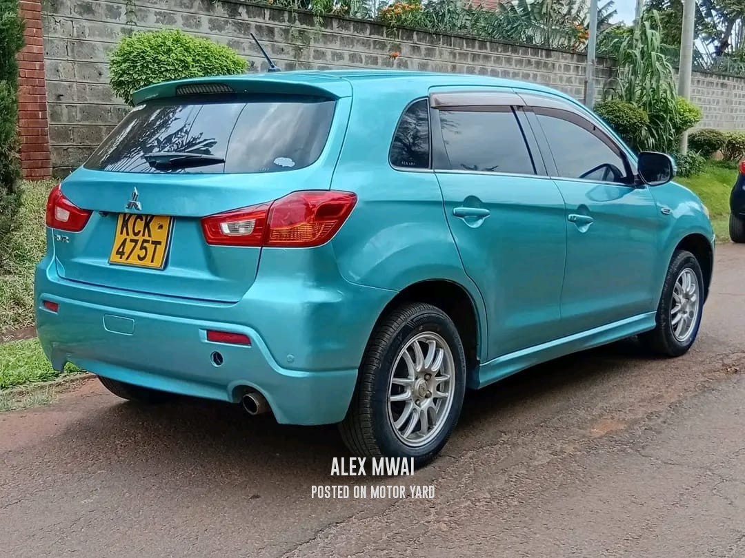Mitsubishi RVR 2010 Blue
