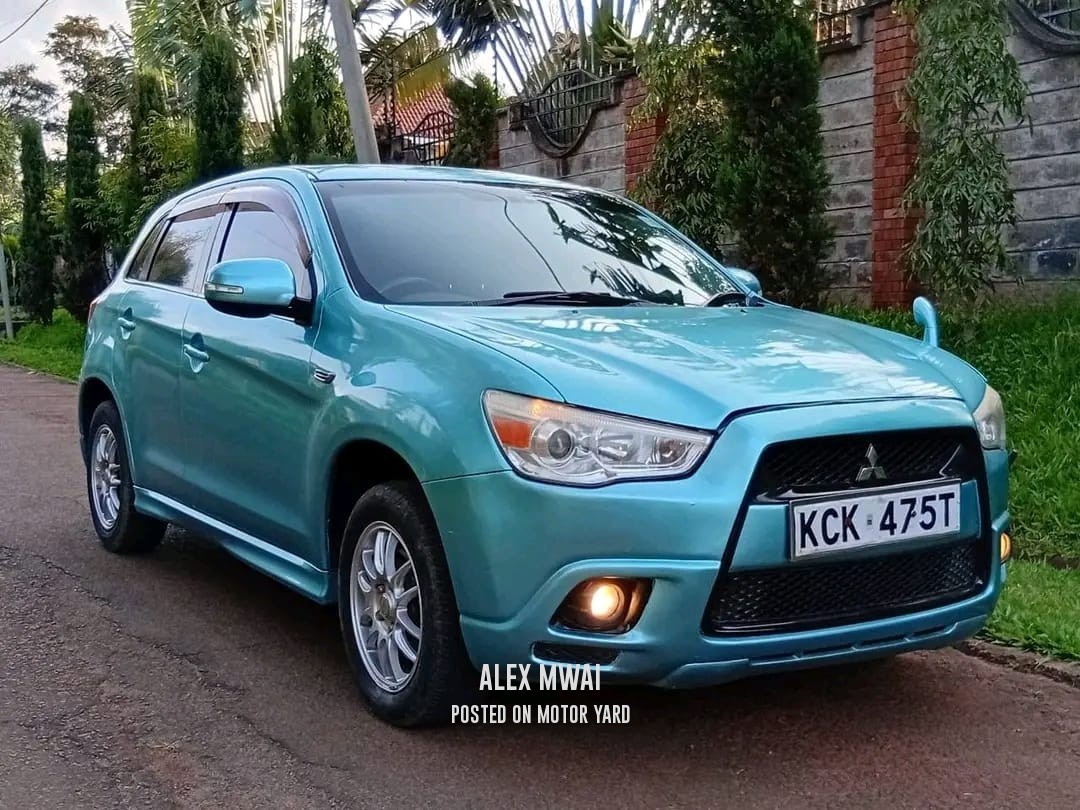 Mitsubishi RVR 2010 Blue