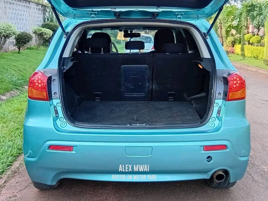 Mitsubishi RVR 2010 Blue