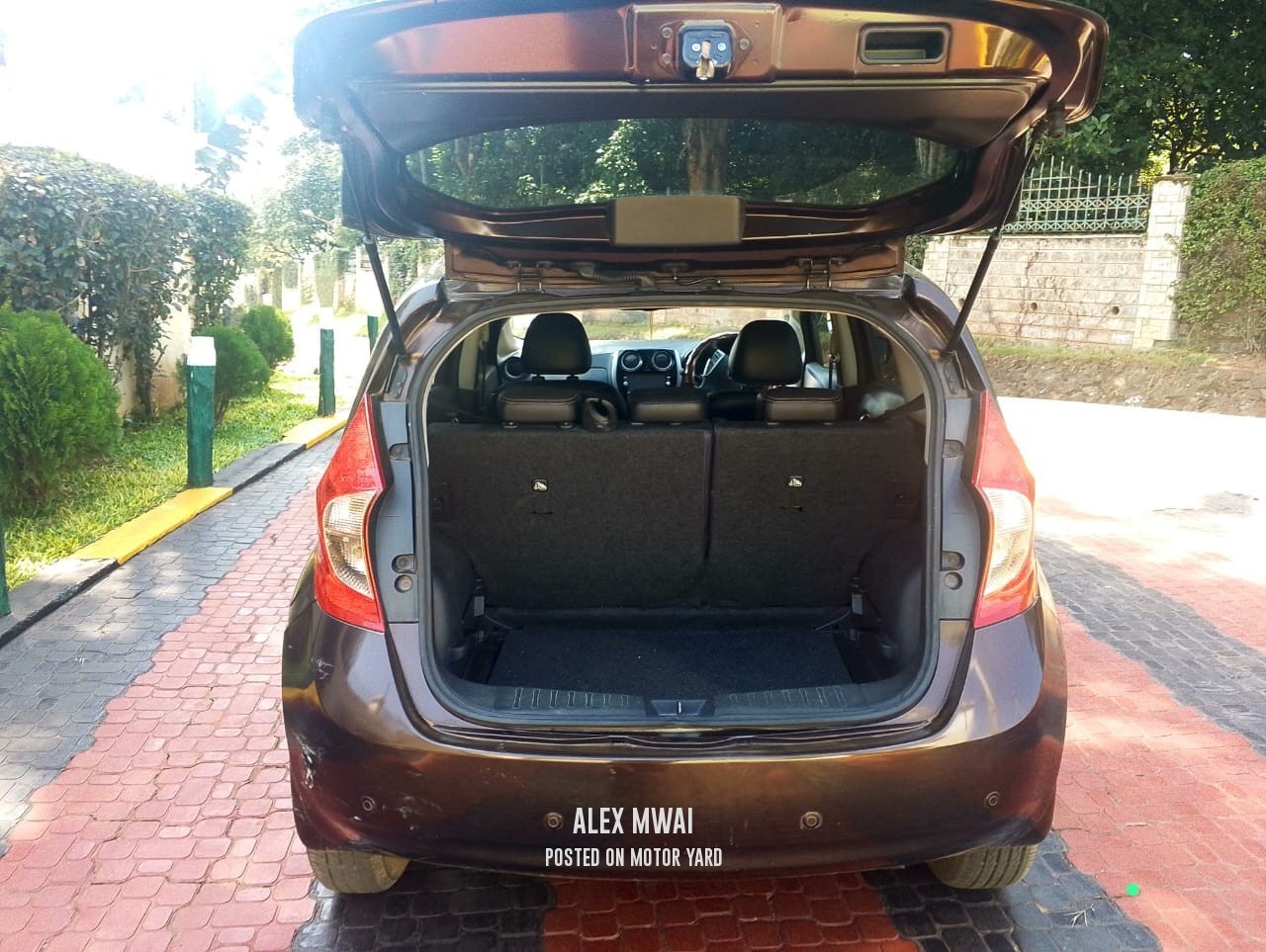 Nissan Note 2015 Maroon