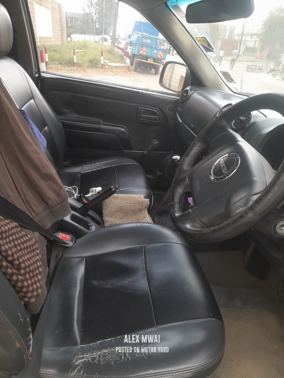 Isuzu D-Max 2013 White