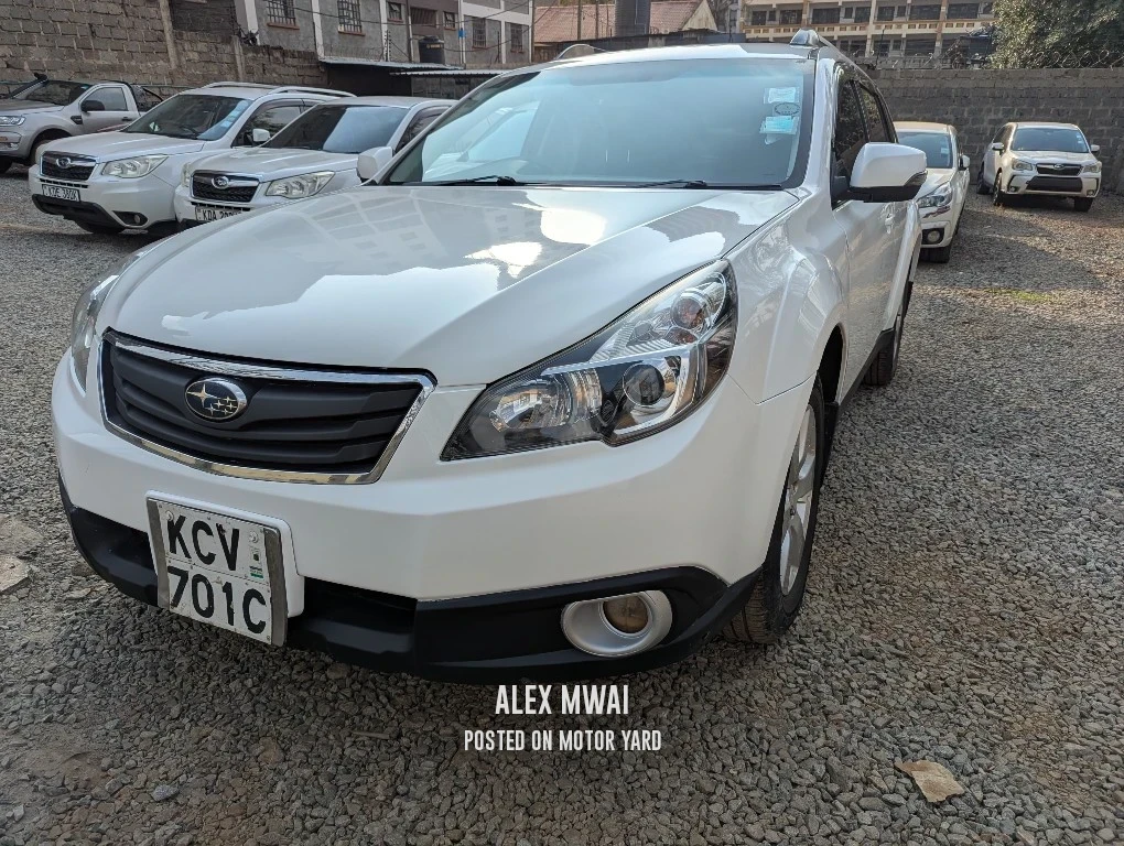 Subaru Outback 2012 White