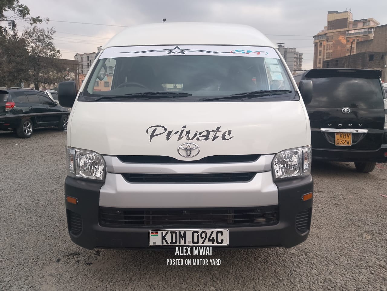 Toyota HiAce 2022 White