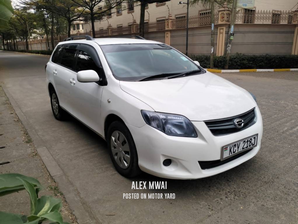 Toyota Fielder 2012 White