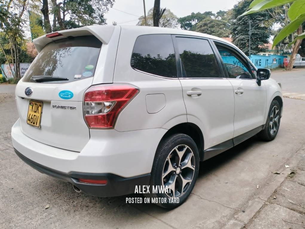 Subaru Forester 2015 White