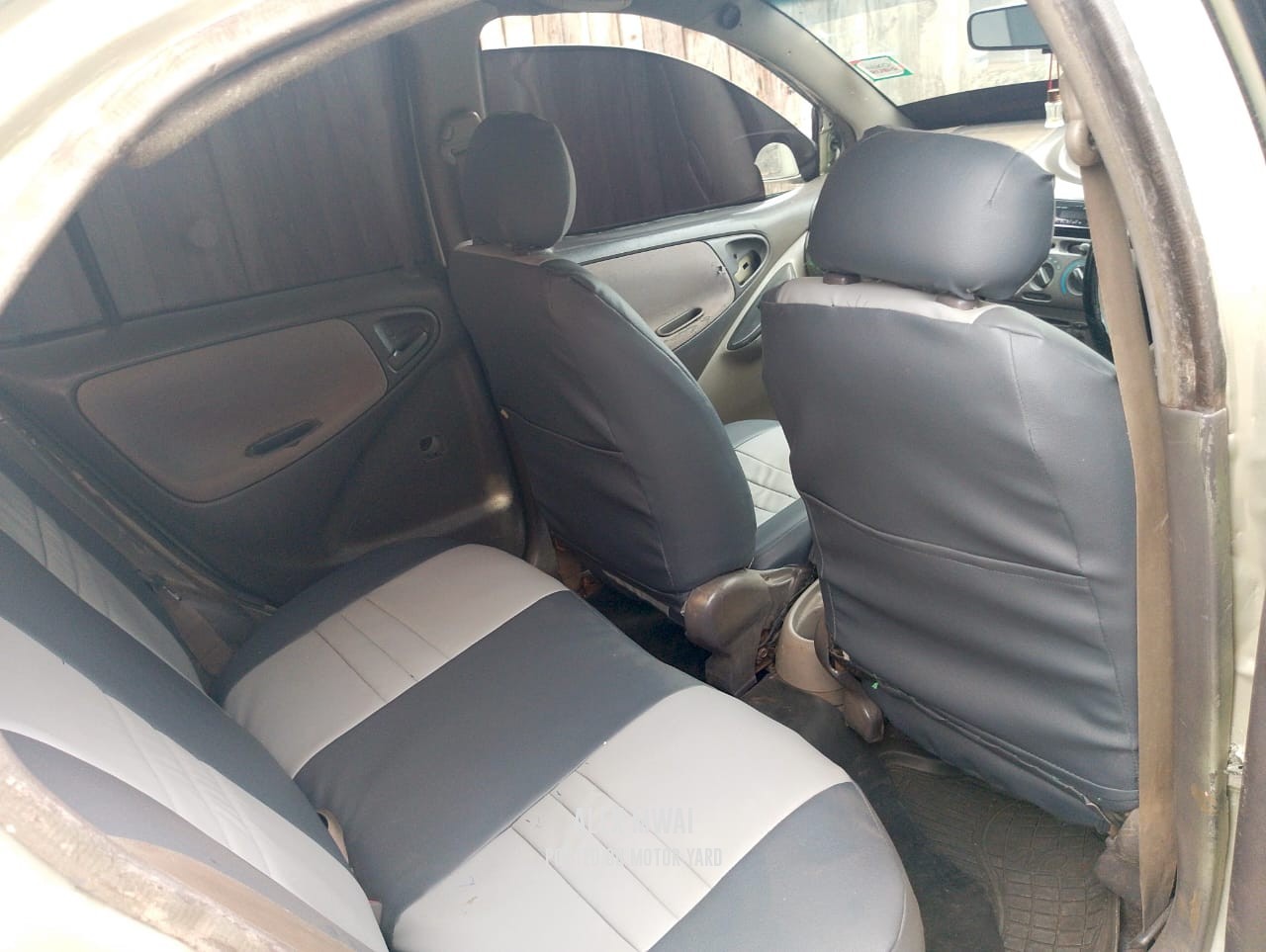 Toyota Platz 2013 Gold