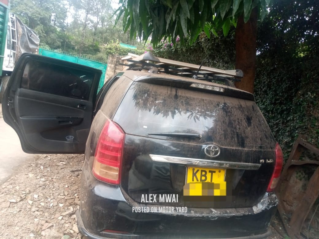 Toyota Wish 2016 Black