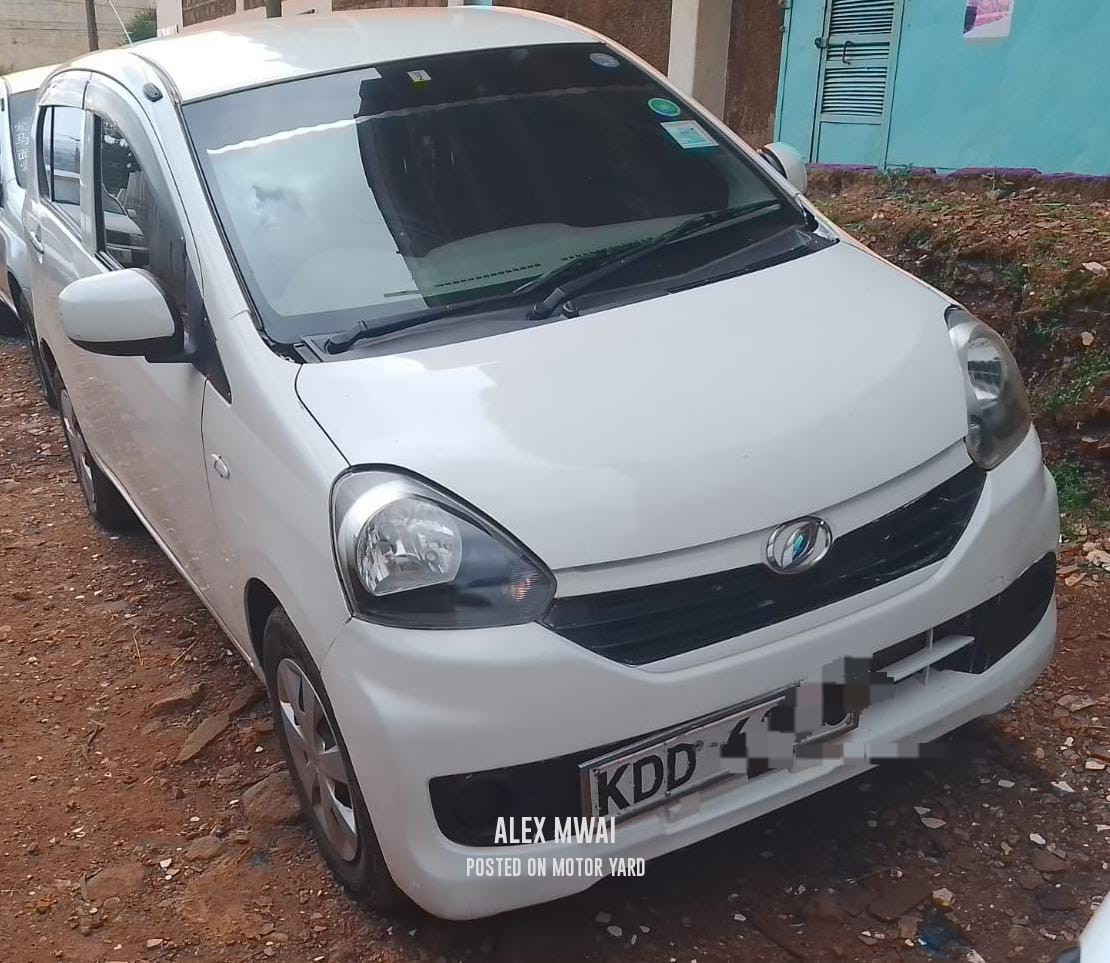 Daihatsu Mira 2021 White