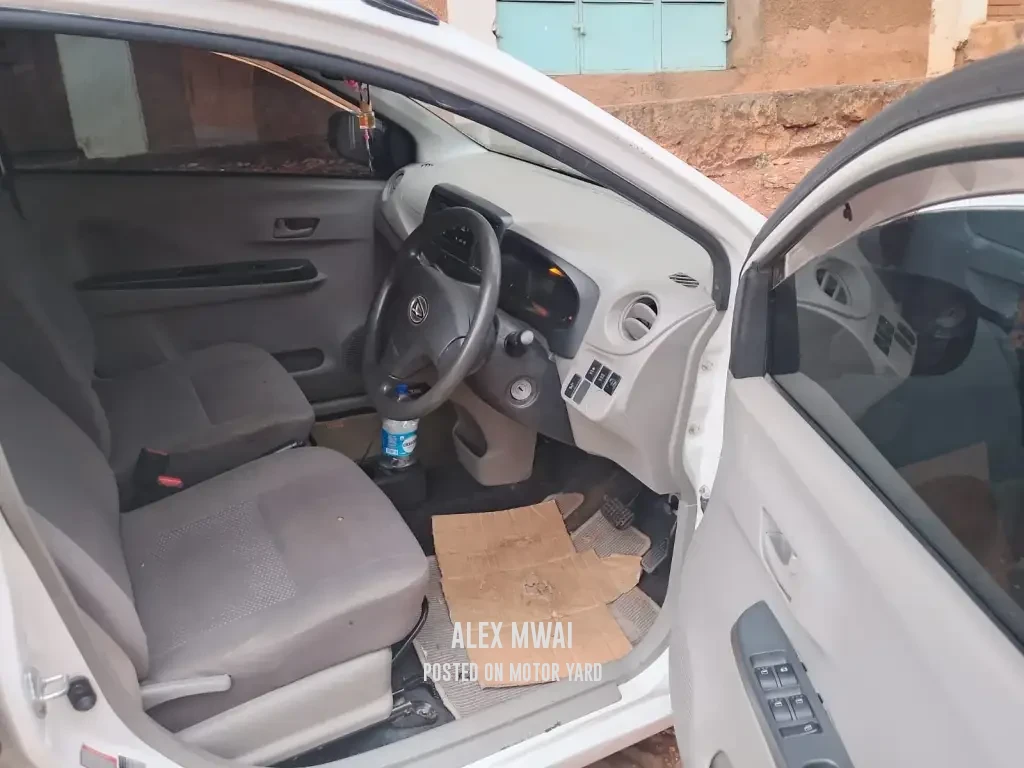 Daihatsu Mira 2021 White