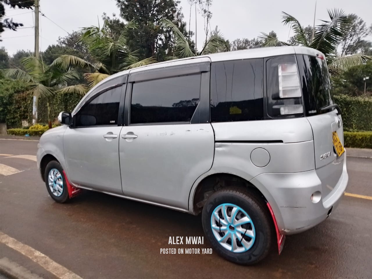 Toyota Sienta 2016 Silver
