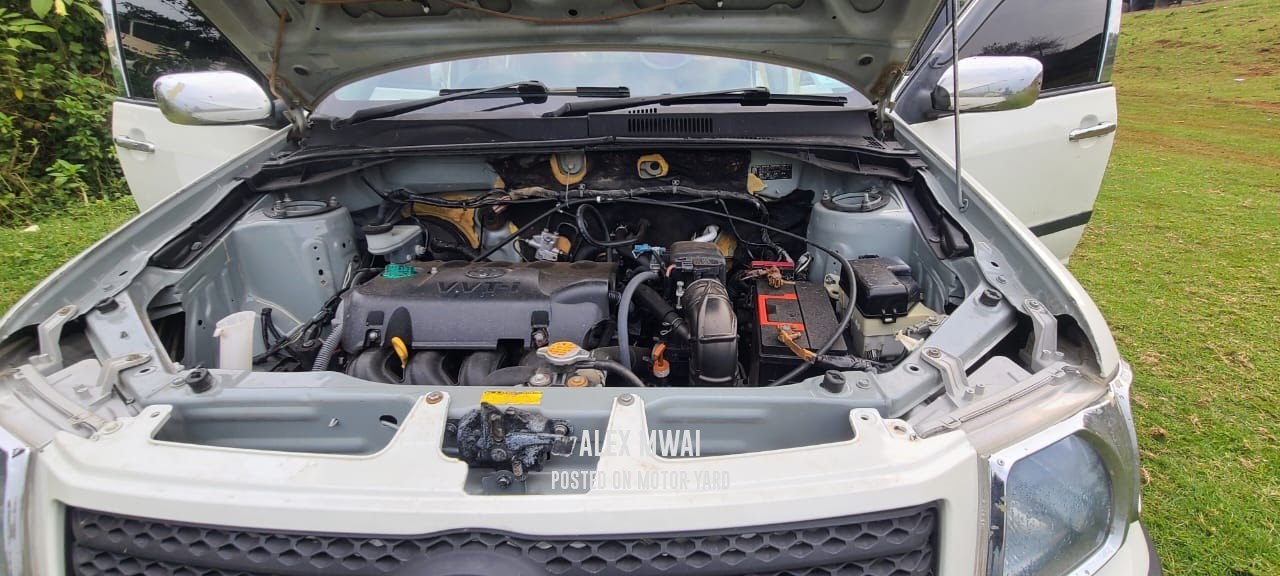 Toyota Probox 2015 White