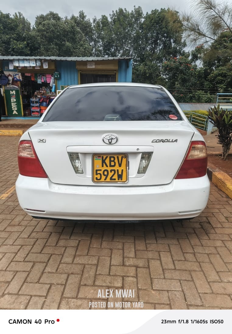 Toyota NZE 2017 White