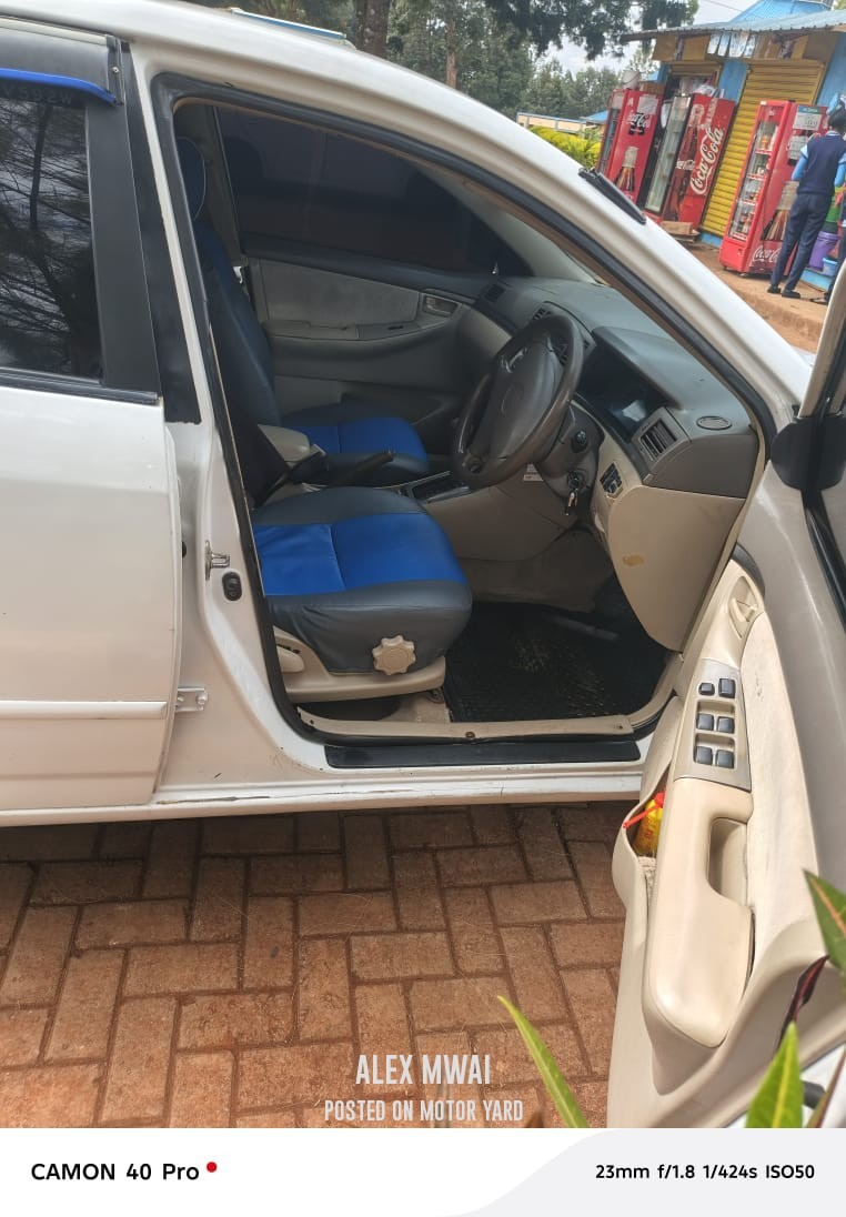 Toyota NZE 2017 White