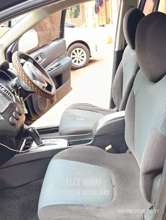 Nissan Wingroad 2017 Black