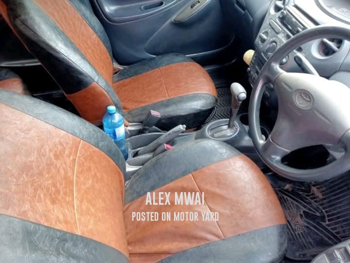 Toyota Vitz 2015 Silver