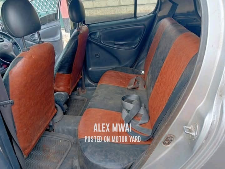 Toyota Vitz 2015 Silver