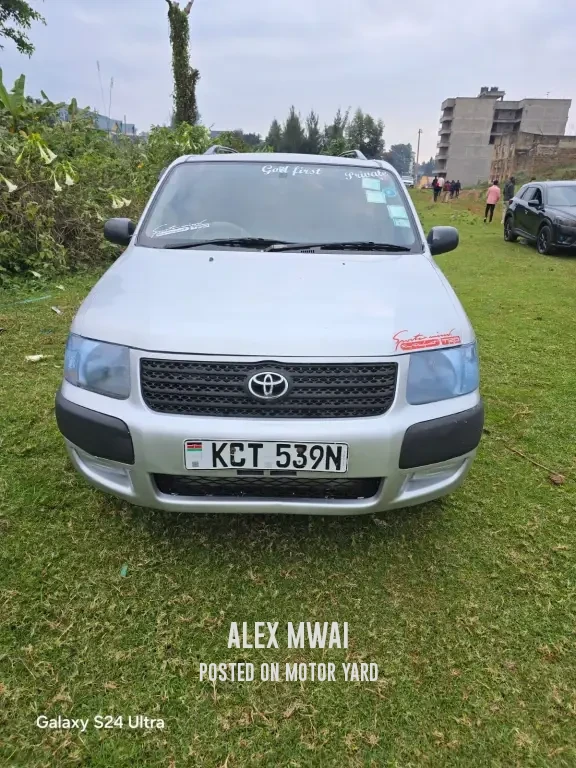 Toyota Probox 2015 Silver
