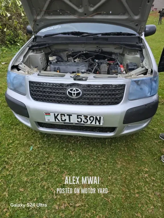 Toyota Probox 2015 Silver