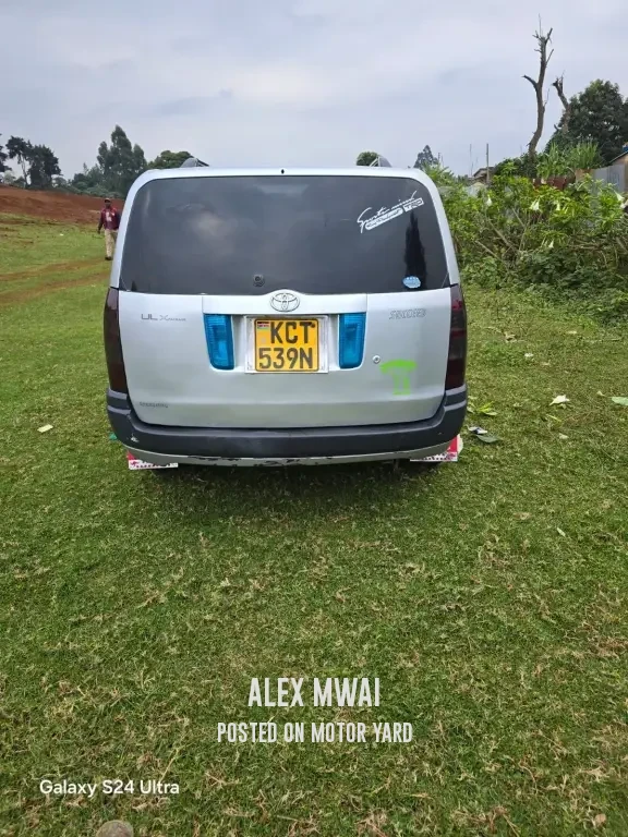 Toyota Probox 2015 Silver