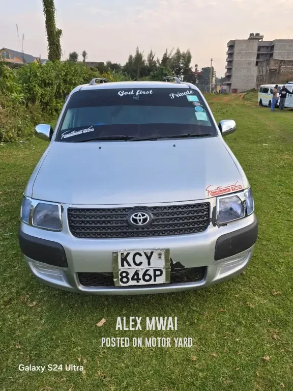 Toyota Probox 2015 Silver