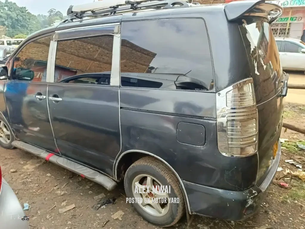 Toyota Noah 2015 Black
