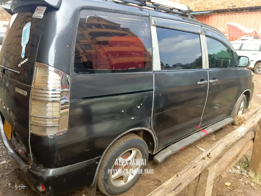 Toyota Noah 2015 Black