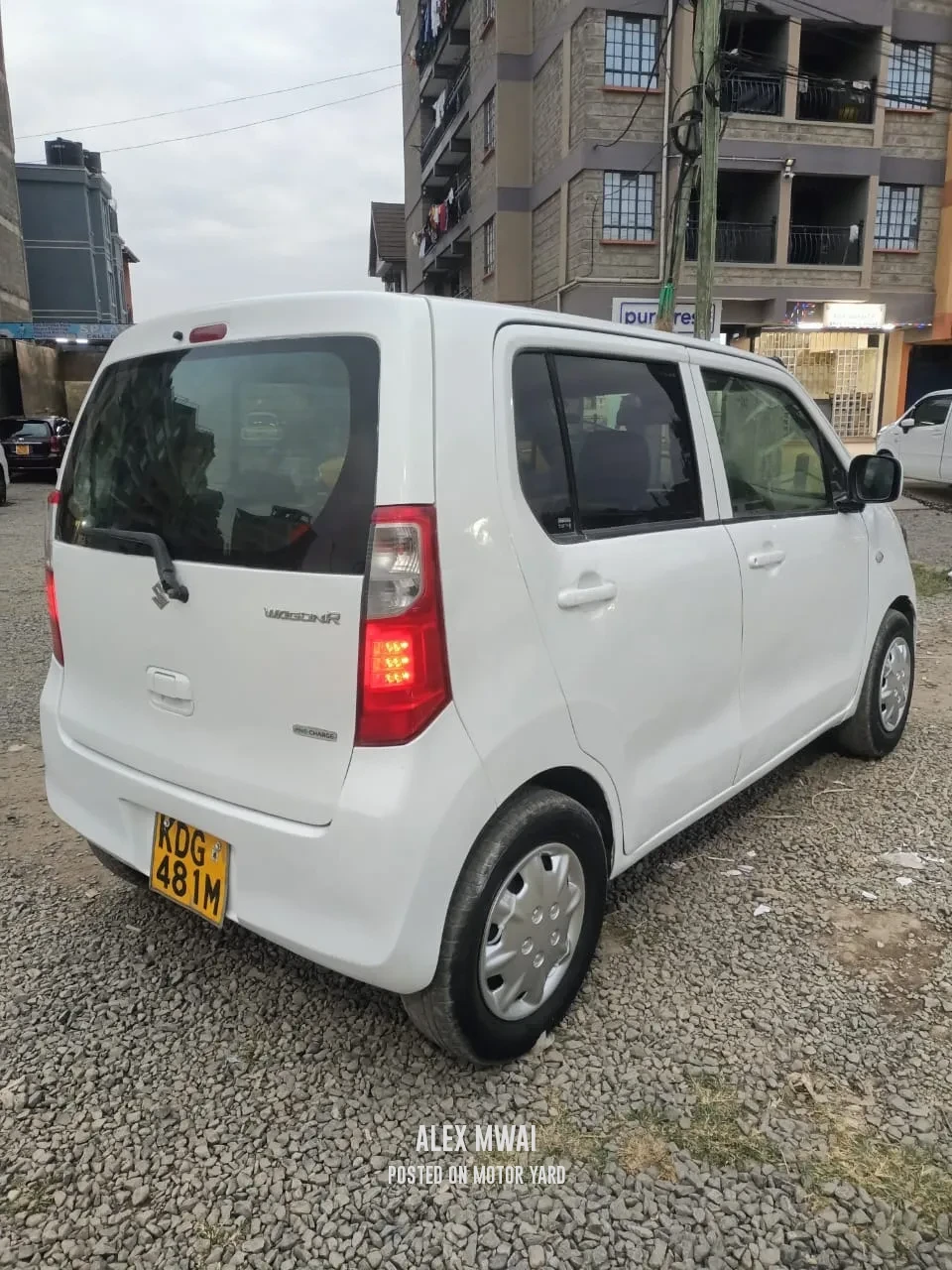 Daihatsu Mira 2015 White