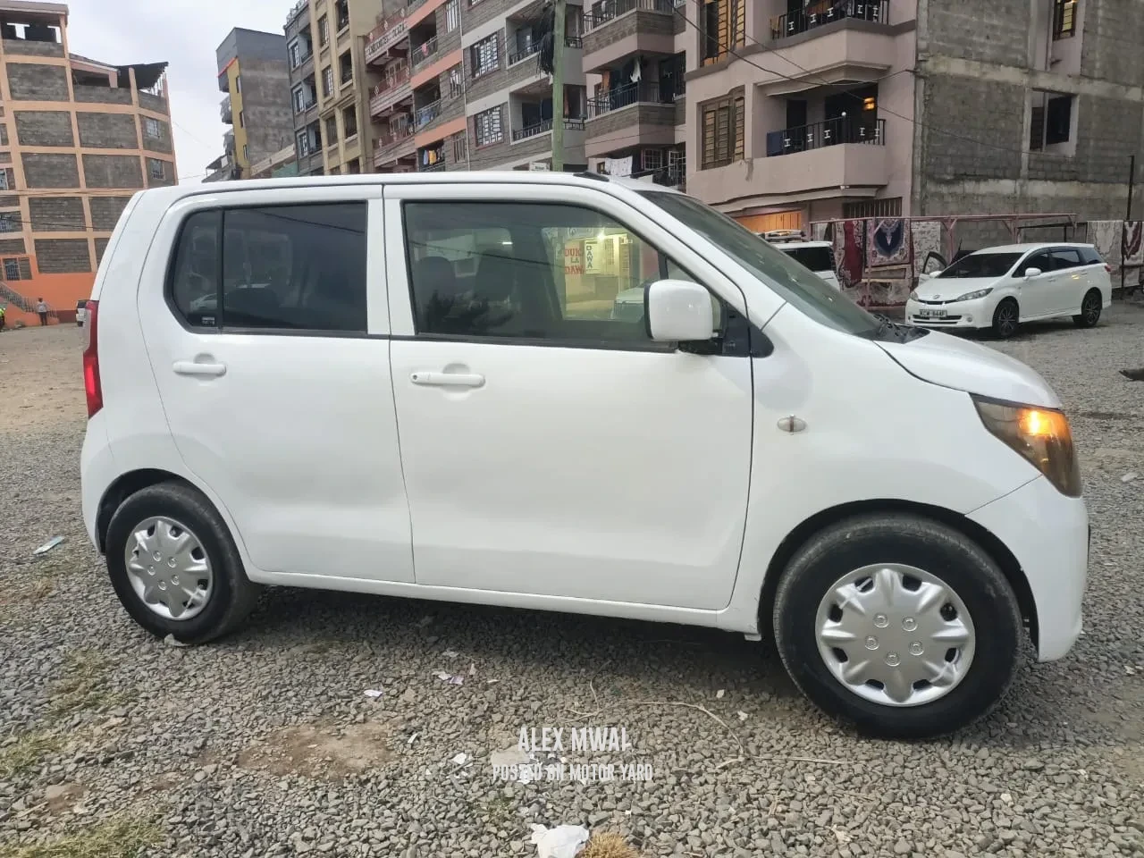 Daihatsu Mira 2015 White