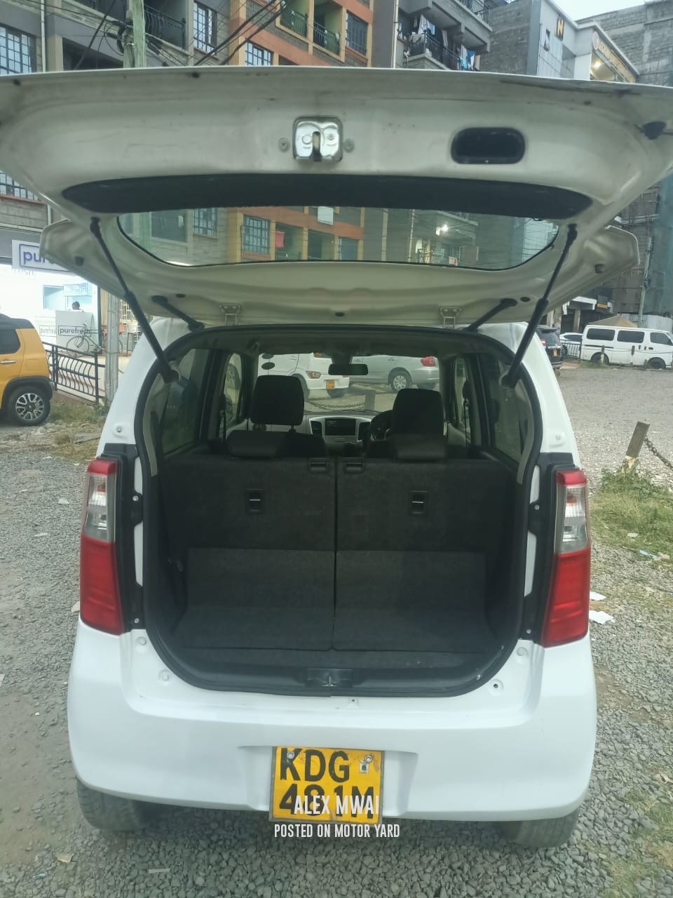 Daihatsu Mira 2015 White