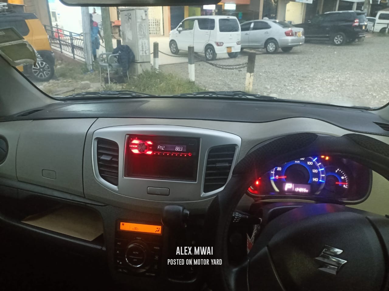 Daihatsu Mira 2015 White