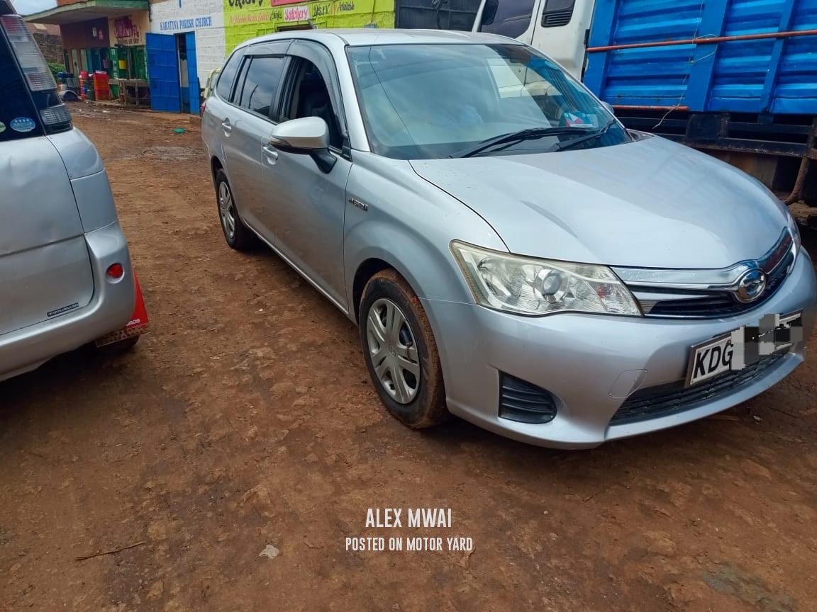 Toyota Fielder 2013 Blue
