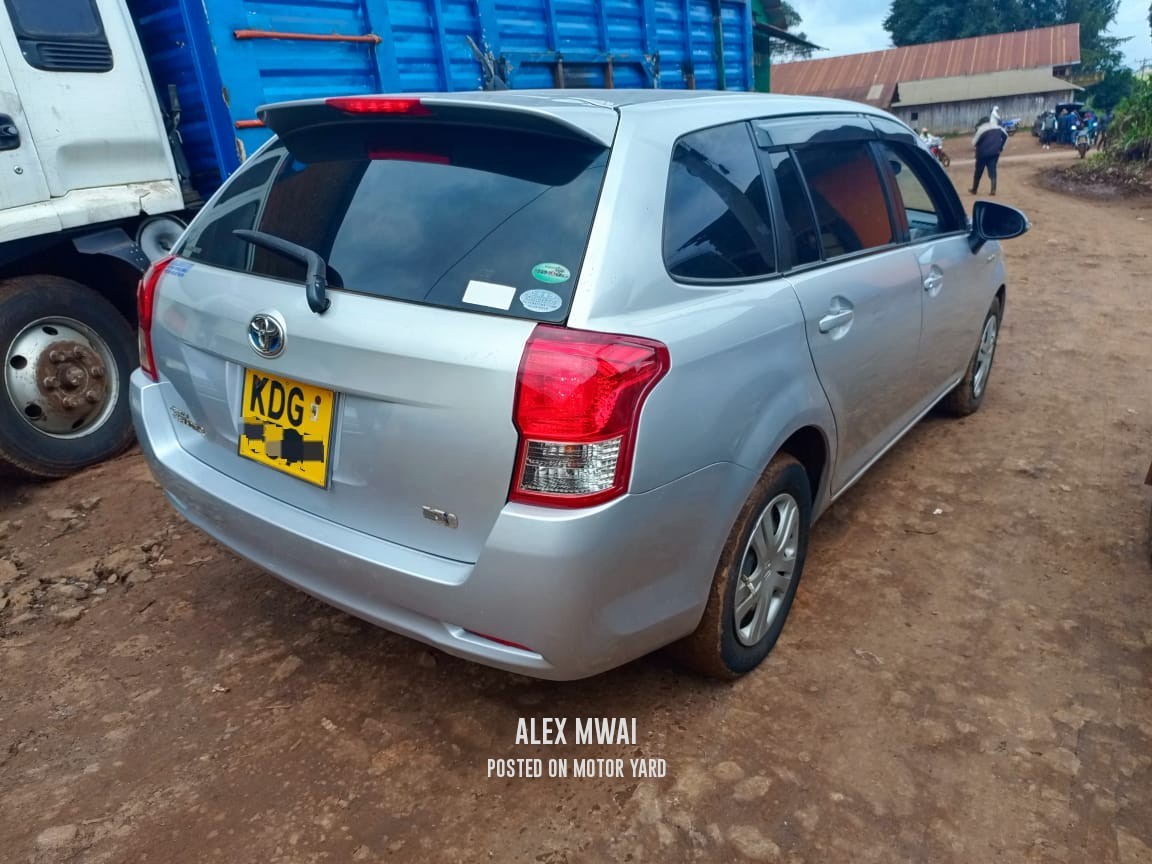 Toyota Fielder 2013 Blue