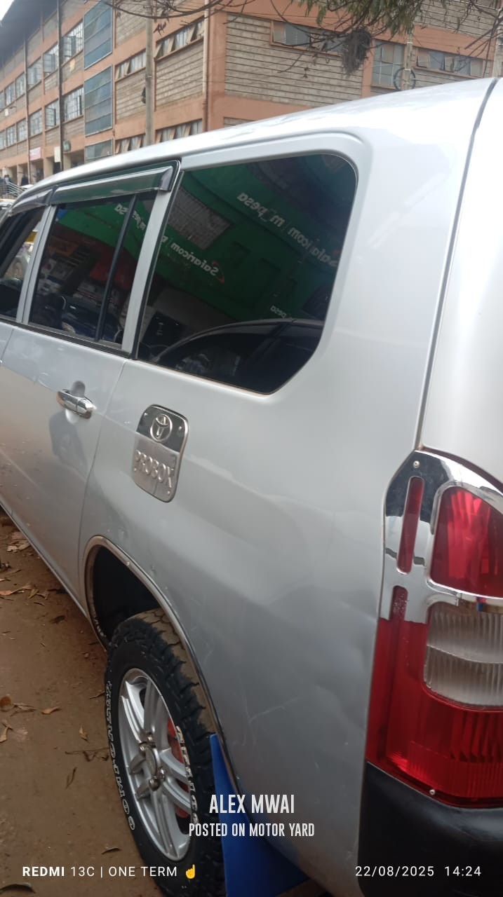 Toyota Probox 2015 Silver
