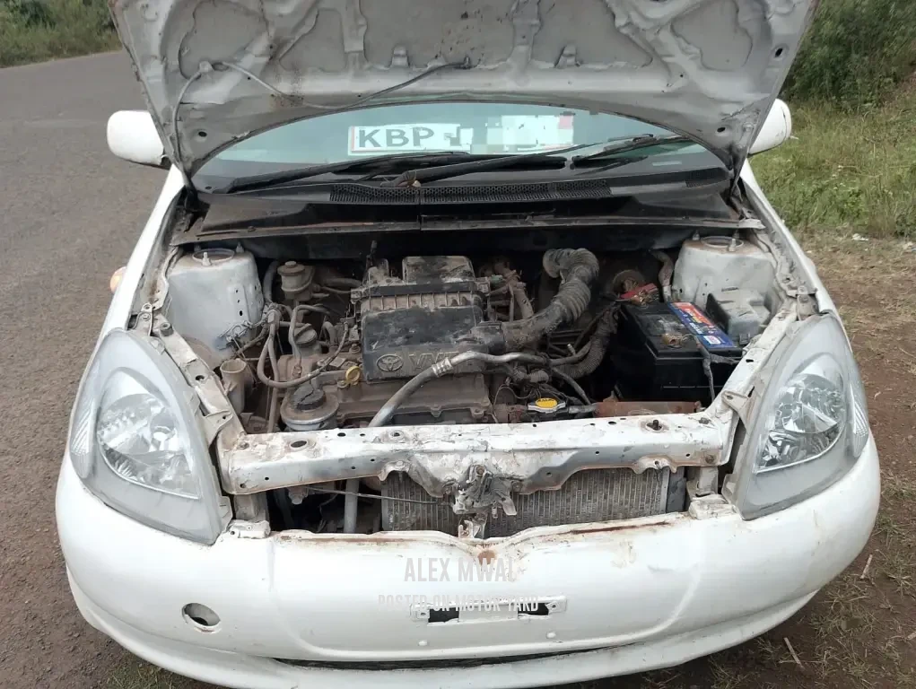 Toyota Vitz 2015 White