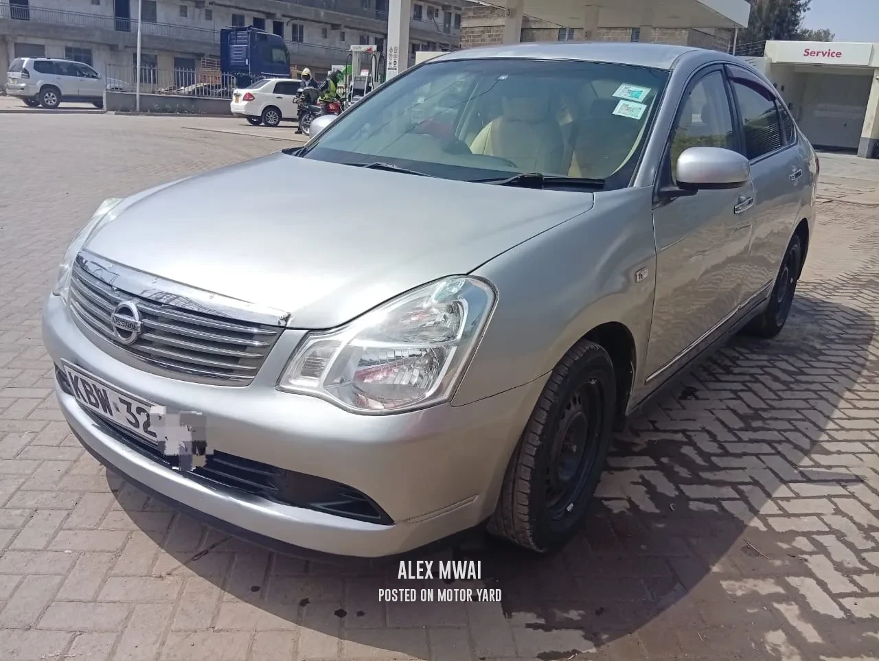 Nissan Bluebird 2014 Silver