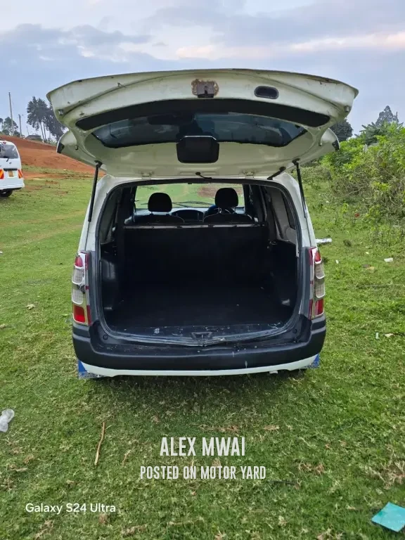 Toyota Probox 2015 Silver