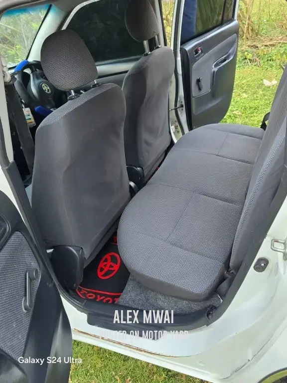 Toyota Probox 2015 Silver