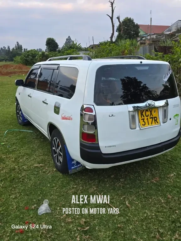 Toyota Probox 2015 Silver